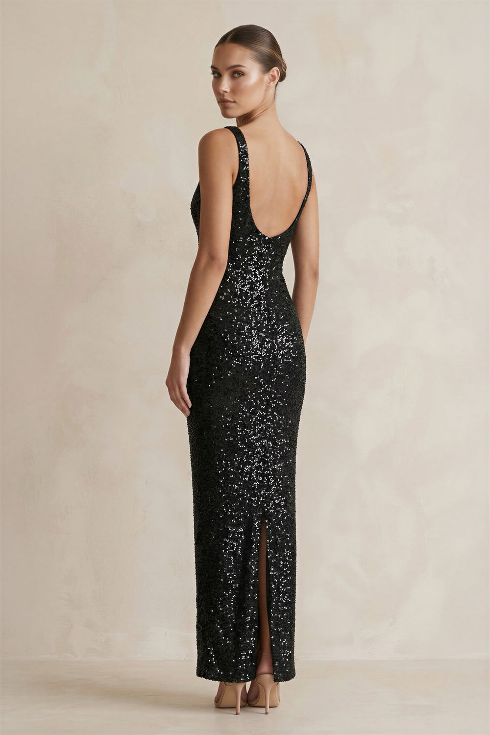 Sequins Scoop Neck Maxi Dress in Black
